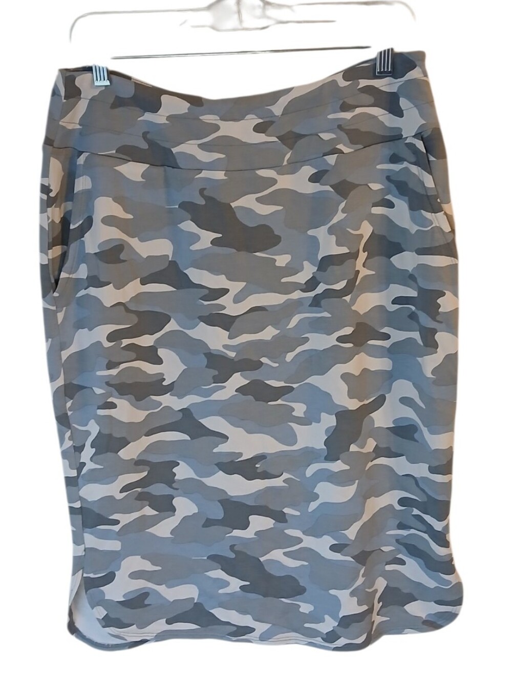 LOGO Lounge Gray Camo Print Pencil Skirt Size Medium